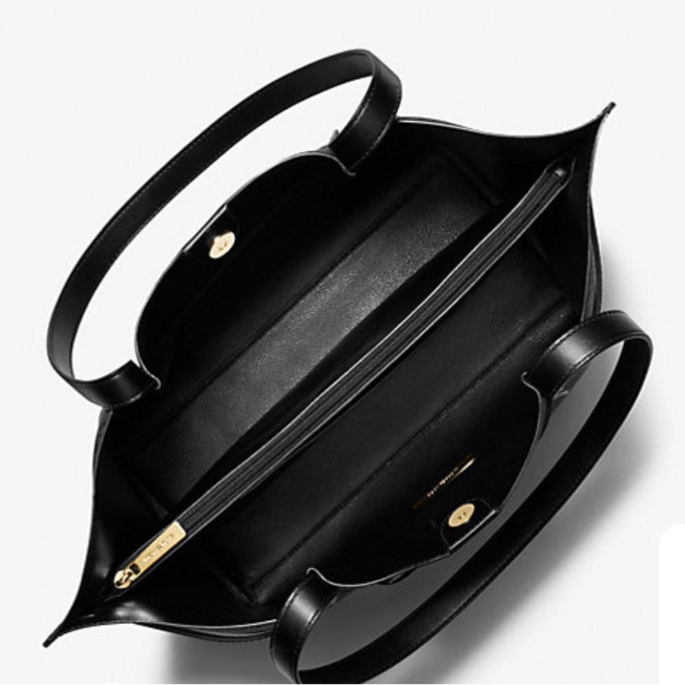 MICHAEL KORS OUTLET
Emilia Large Logo Tote Bag BLACK SIGNATURE COLOR - Picture 2 of 3